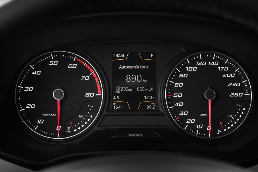 Панель приборов Seat Leon TGI (5F) 2017 года  (WW) (фото 3 из 13)